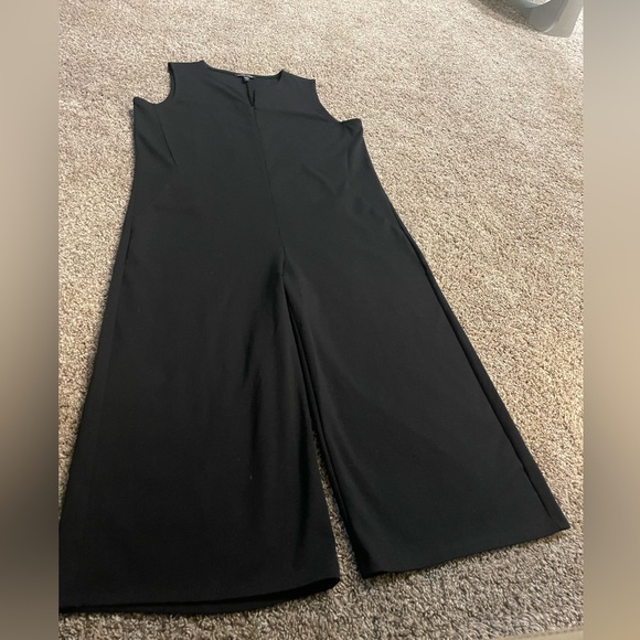 Eileen Fisher Organic Cotton Ponte Jumpsuit Size Medium Easy Fit Cropped Black - Picture 8 of 13
